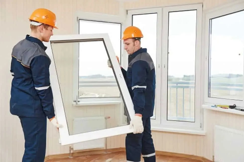 Kiểm tra ốc vít và phụ kiện
